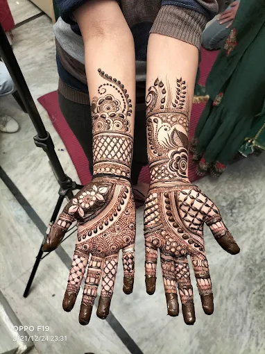 Raj Mehandi Designer